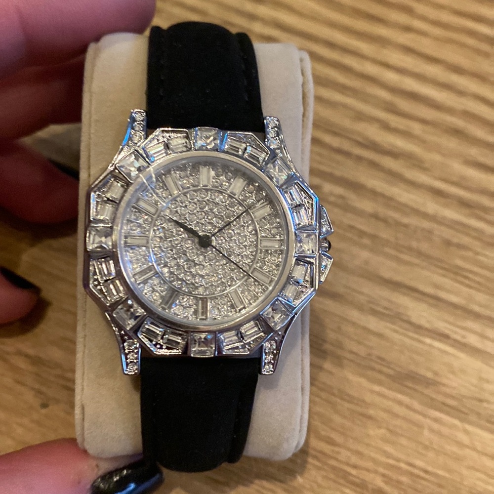 Adrienne coteaure collections limited edition (707/5000)